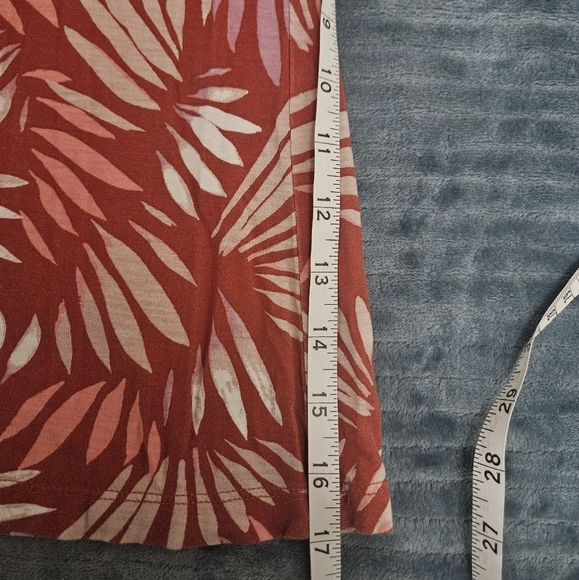 Ann Taylor tropical print tank top! - Picture 5 of 5